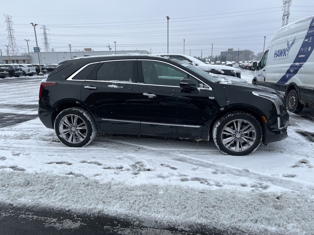 2025 CADILLAC XT5 - Image 1