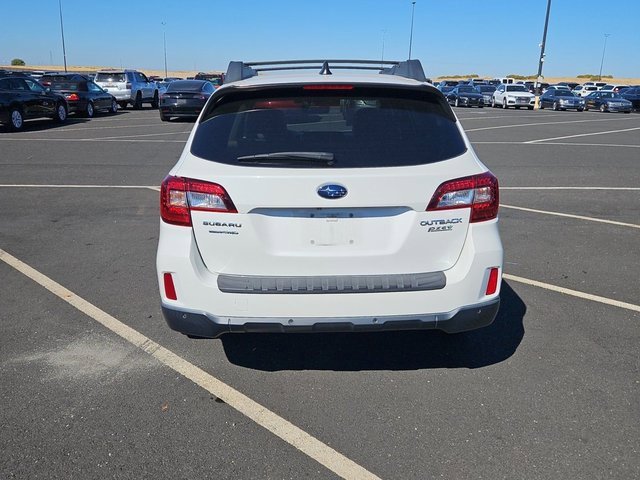 2017 Subaru Outback Limited photo 3