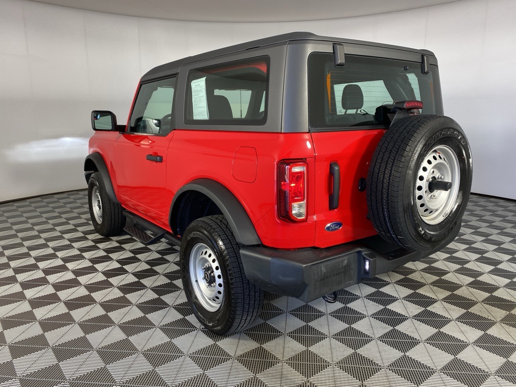 2023 Ford Bronco Base photo 6