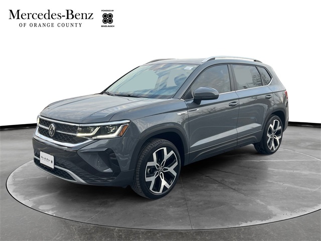 2023 Volkswagen Taos SEL's photo