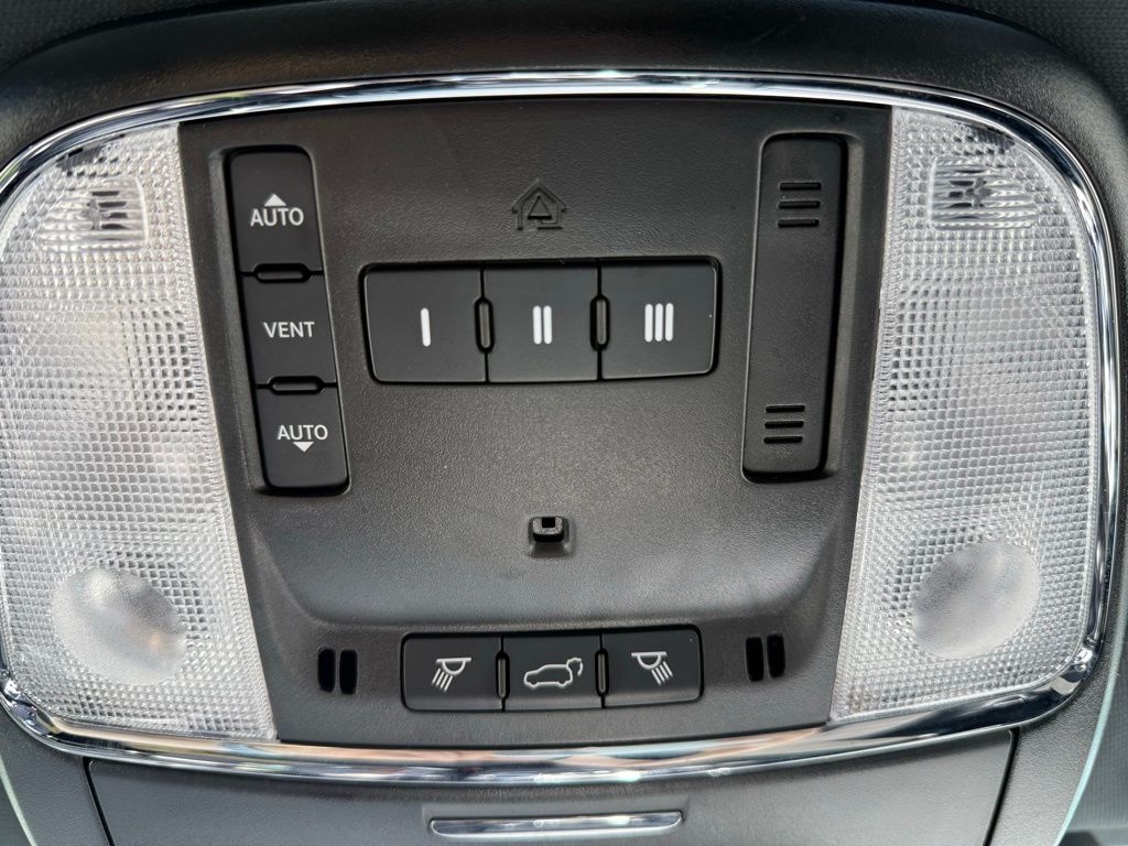 Used 2022 Red Jeep Laredo X image 26