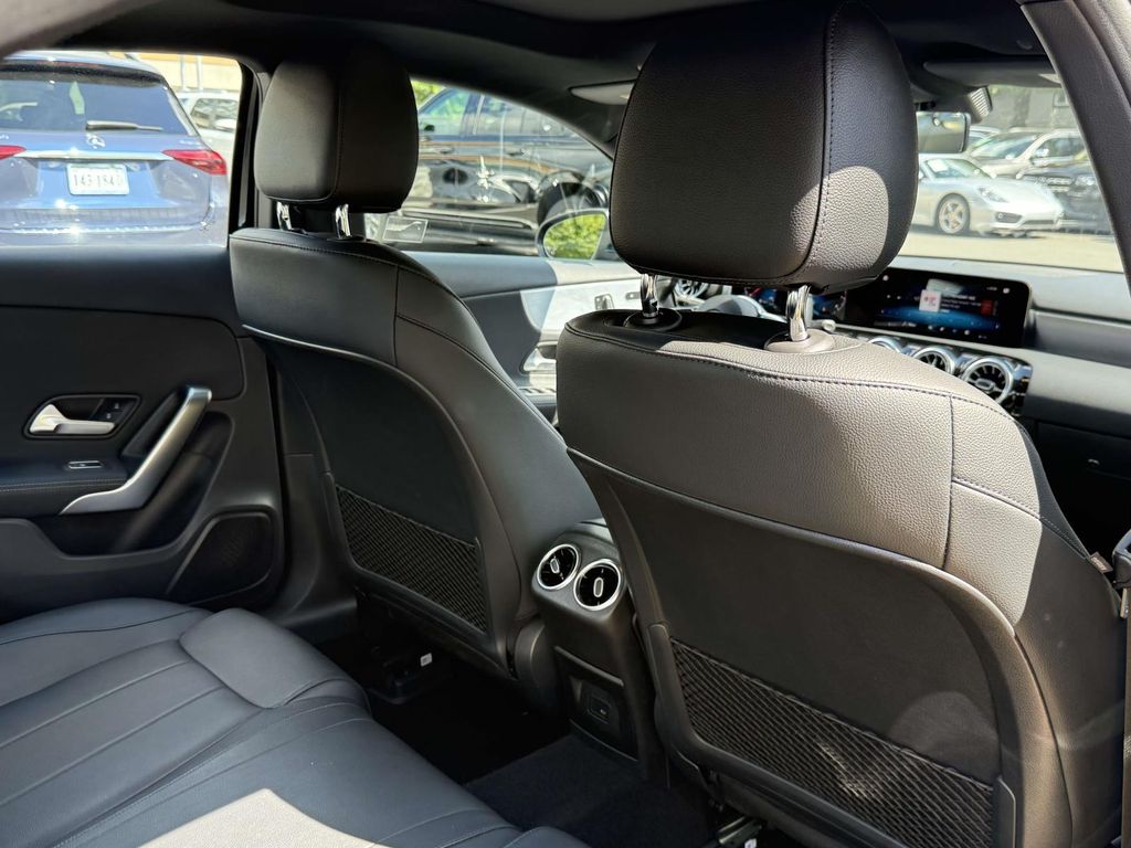 2022 Mercedes Benz A 220 4MATIC photo 22