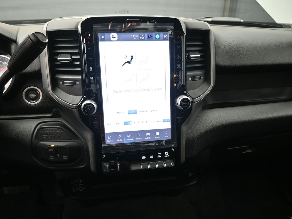 2025 Ram 2500 Tradesman photo 3