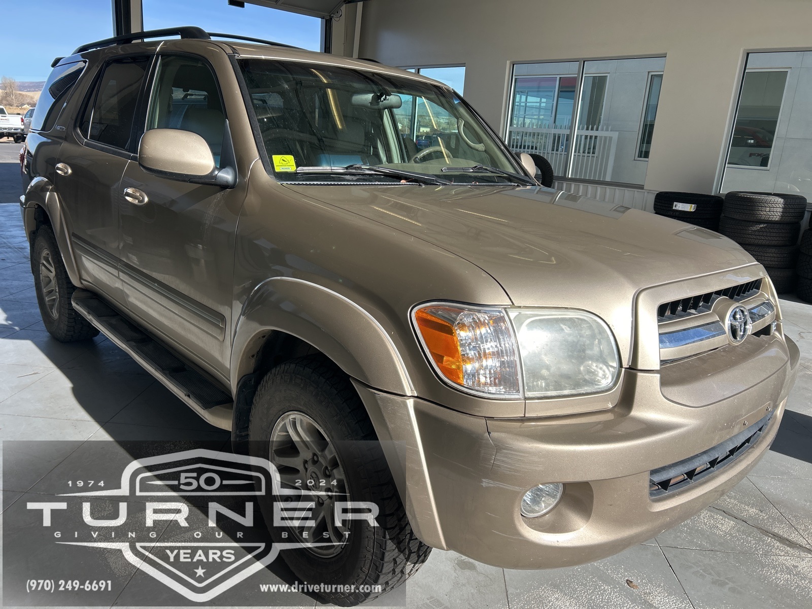 2006 Toyota Sequoia Limited's photo