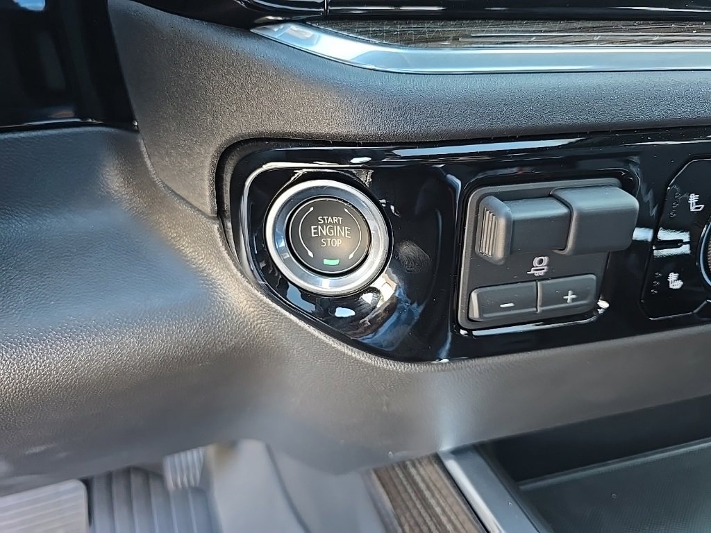 2025 Chevrolet Silverado 1500 LT Trail Boss photo 9