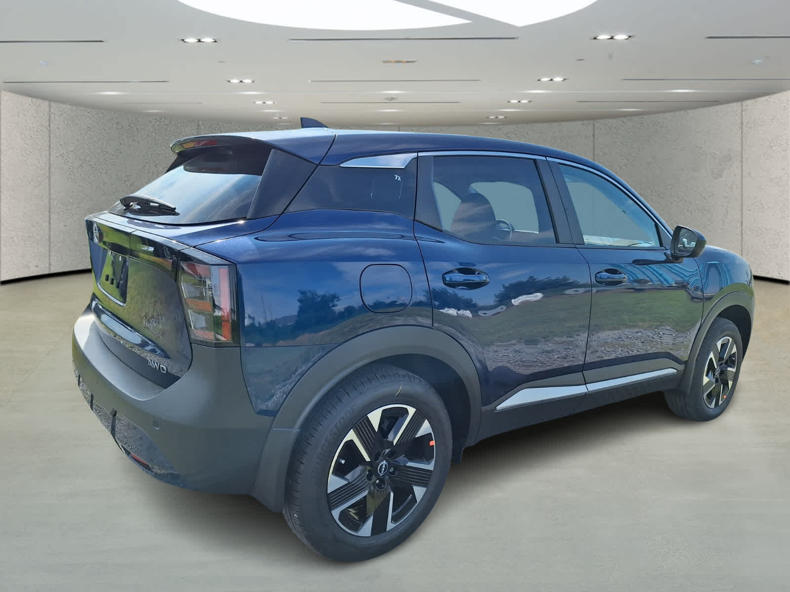 2025 Nissan Kicks SV photo 5