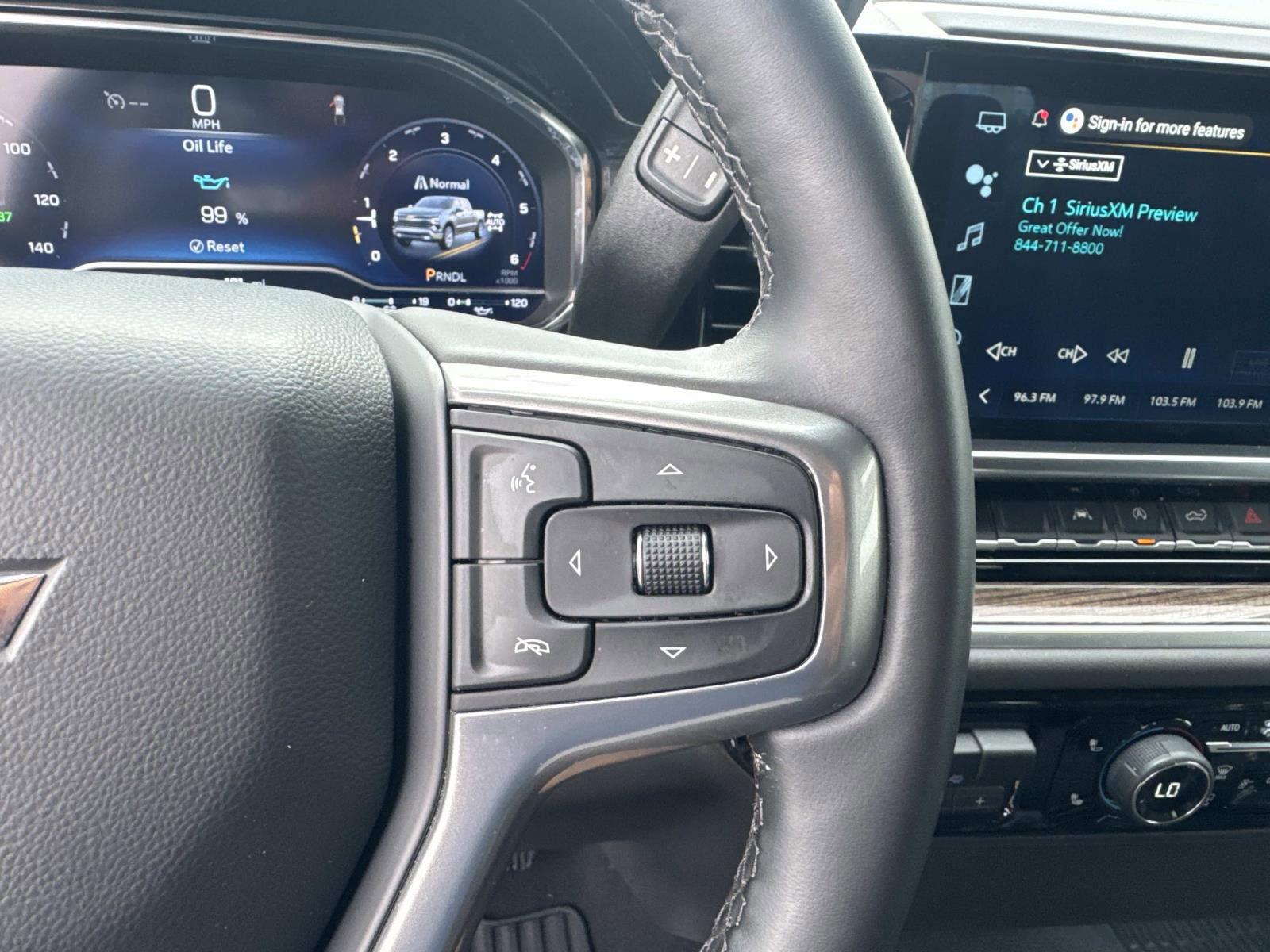 2025 Chevrolet Silverado 1500 LT photo 21