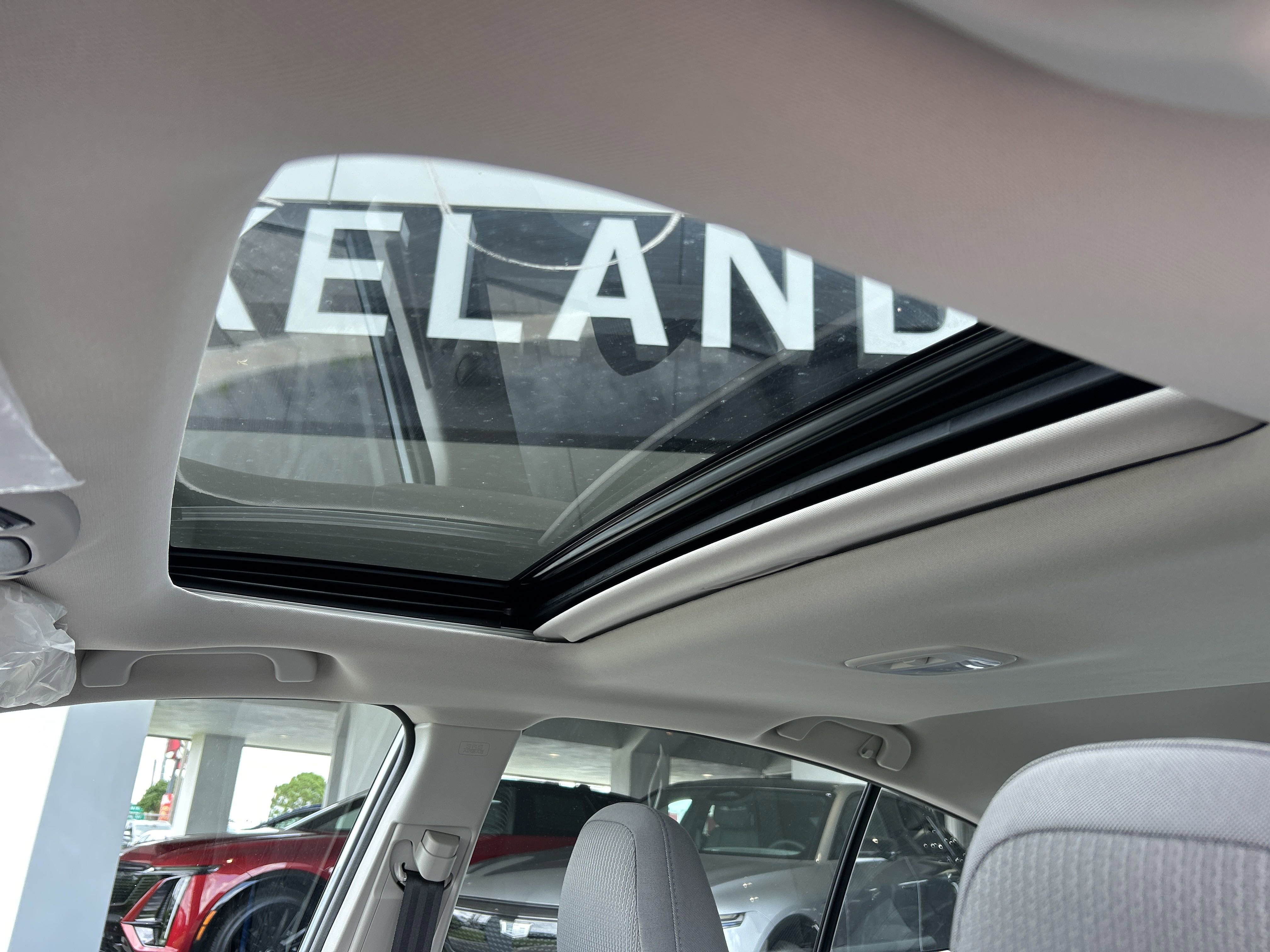 2025 Subaru Legacy Premium photo 2