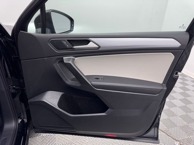 2024 Volkswagen Tiguan S photo 35