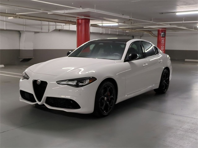 2025 Alfa Romeo Giulia SPRINT photo 3
