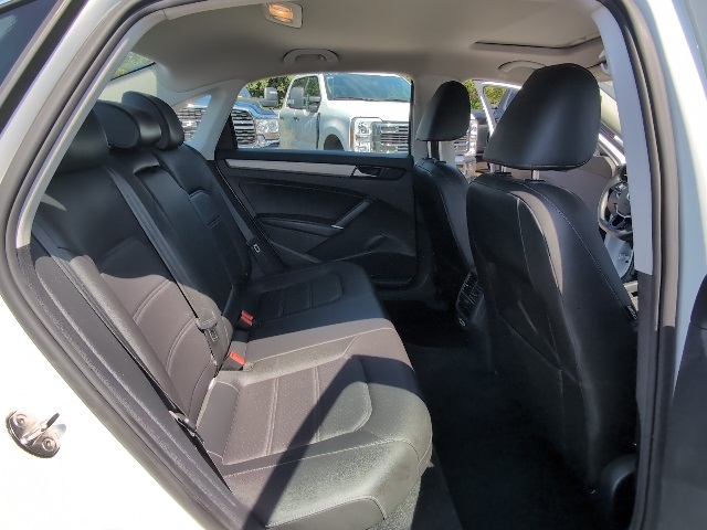 2021 Volkswagen Passat 2.0T SE photo 45