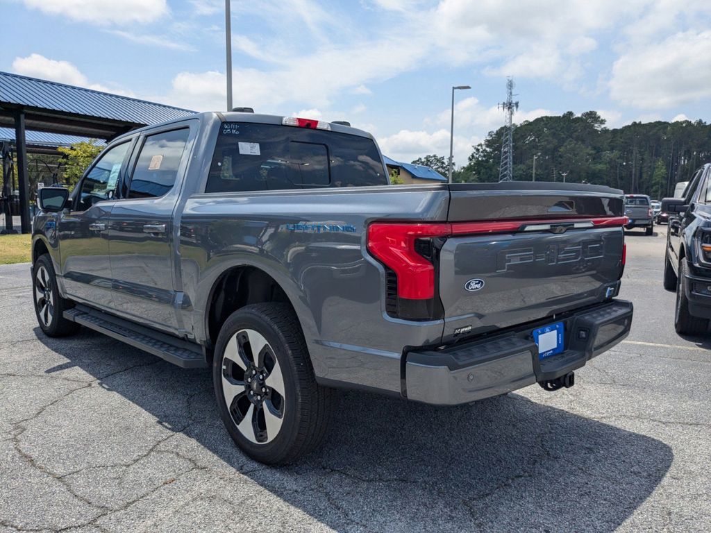 2025 Ford F-150 Lightning Platinum photo 6