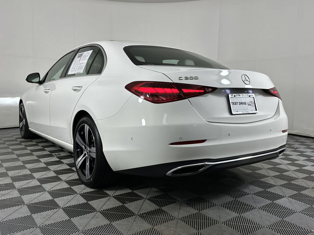 2025 Mercedes Benz C 300 Sedan photo 4