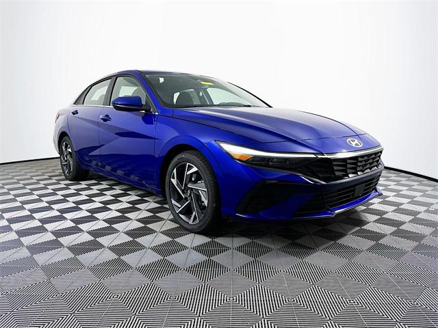 2025 Hyundai Elantra SEL Convenience photo 9