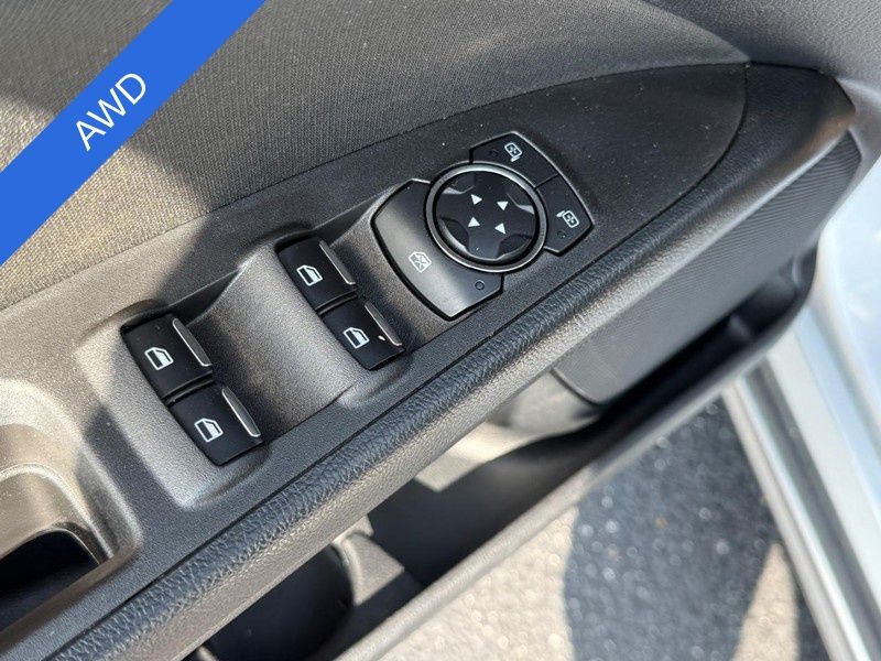 2020 Ford Fusion SE photo 13