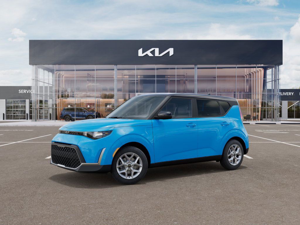 2025 Kia Soul S photo 3