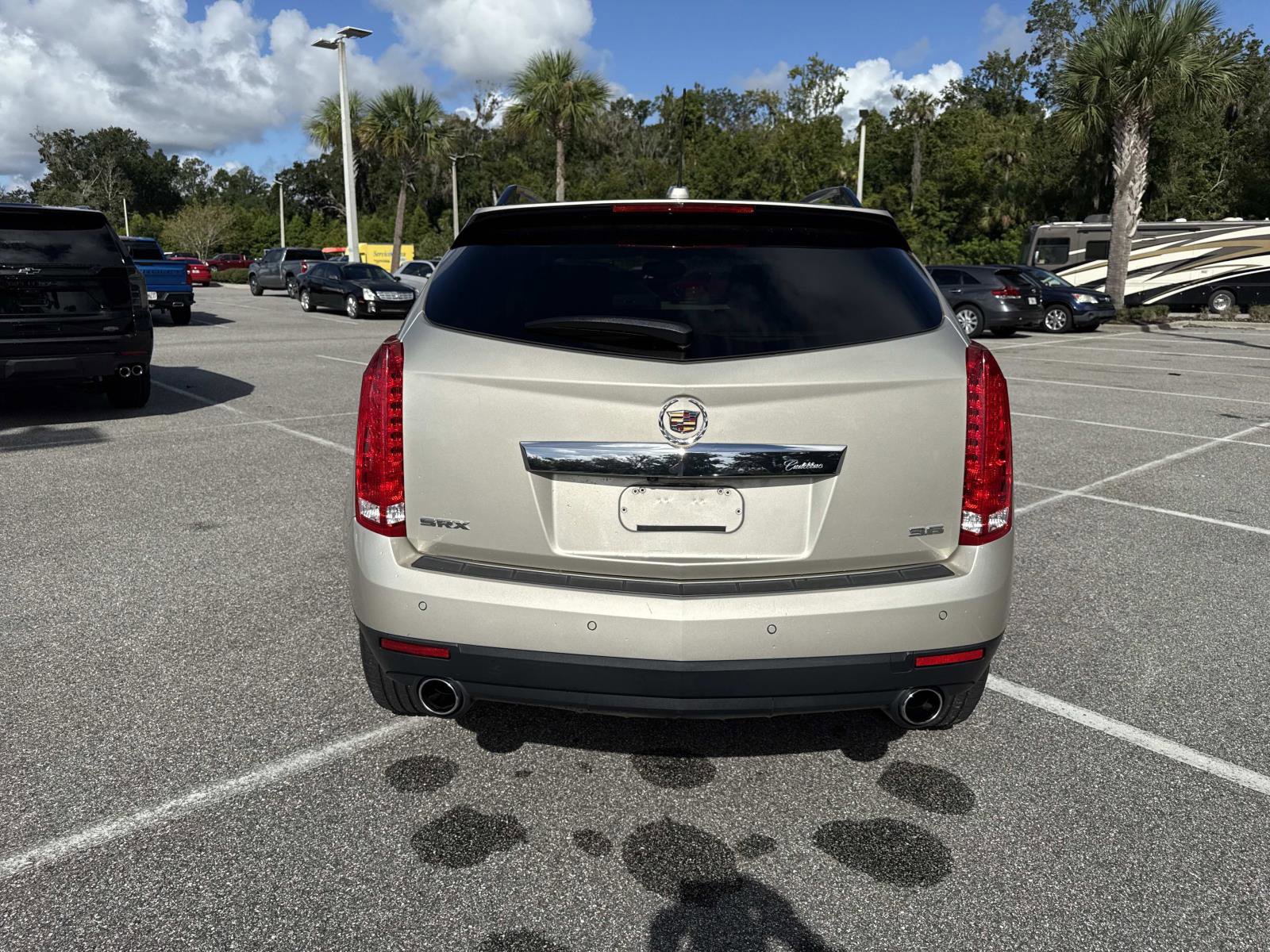 2016 Cadillac SRX Luxury photo 3