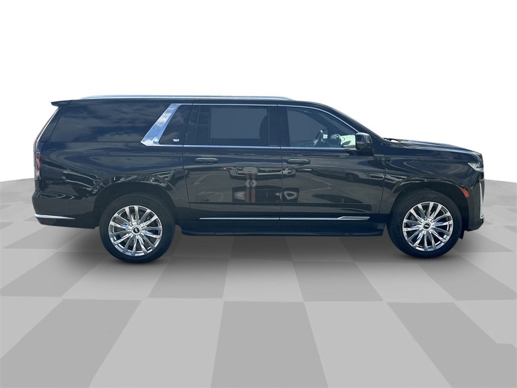 2023 Cadillac Escalade ESV Premium Luxury photo 3
