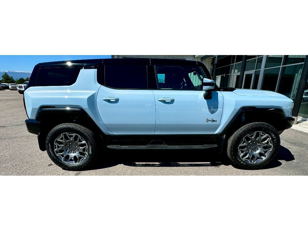 2024 Gmc Hummer EV photo 3