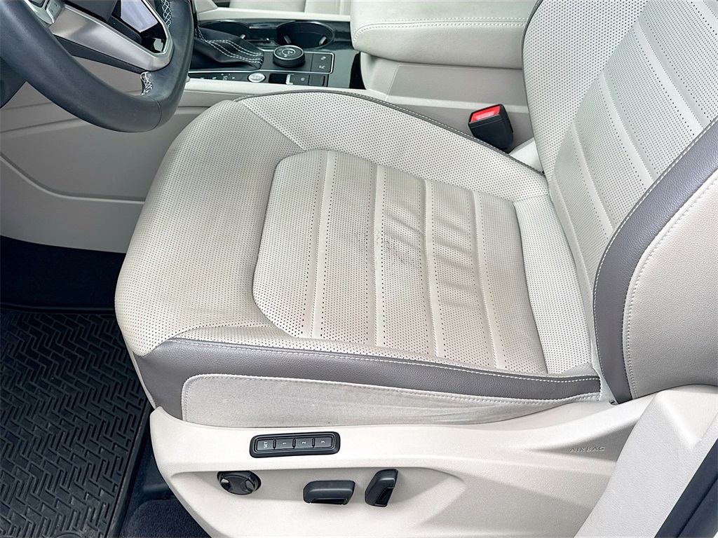 2021 Volkswagen Atlas SEL Premium photo 21