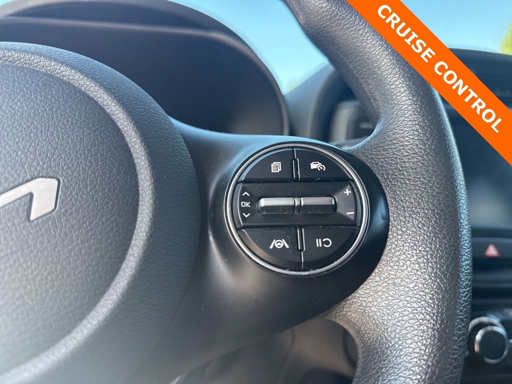 2023 Kia Soul LX photo 8