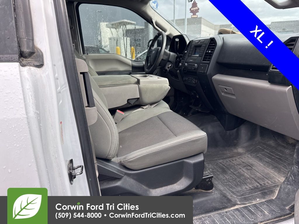 2015 Ford F-150 XL photo 4