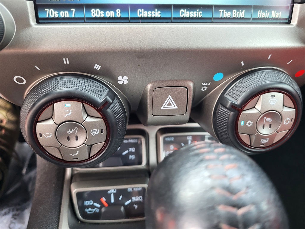 2013 Chevrolet Camaro 2LT photo 22