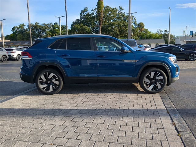 2026 Volkswagen Atlas Cross Sport SE Technology photo 2