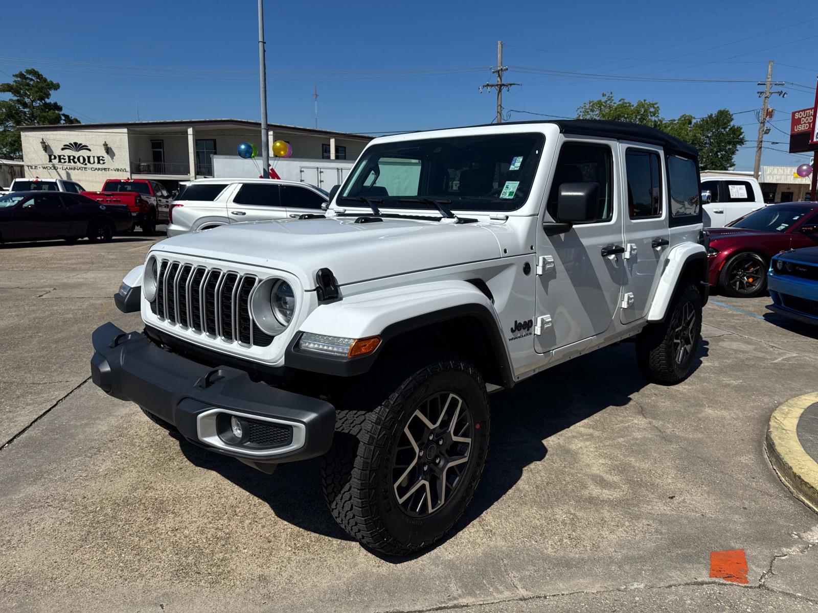 2025 Jeep Wrangler Sahara photo 3
