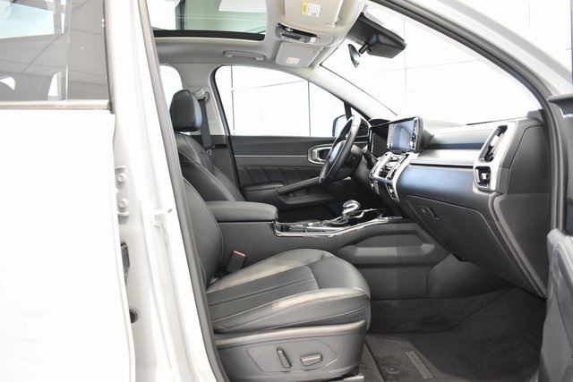 2022 Kia Sorento SX photo 8