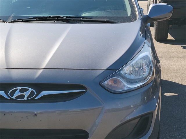 2014 Hyundai Accent GS photo 9