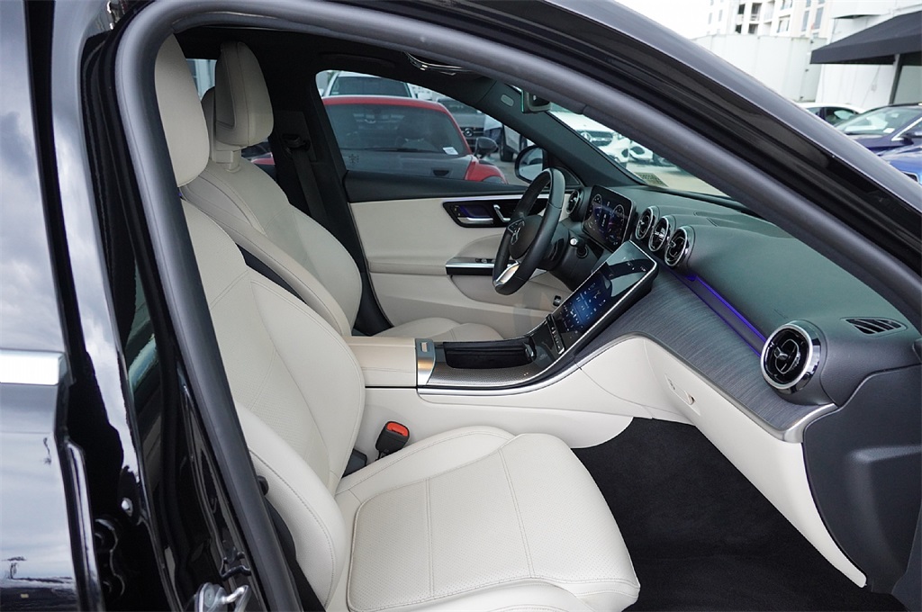 2022 Mercedes Benz C 300 photo 11