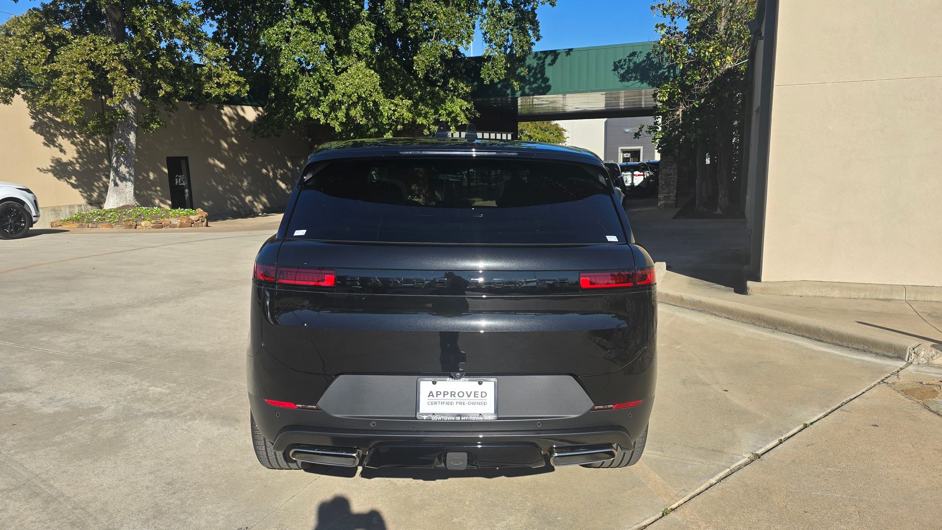 2025 Land Rover Range Rover Sport SE photo 3