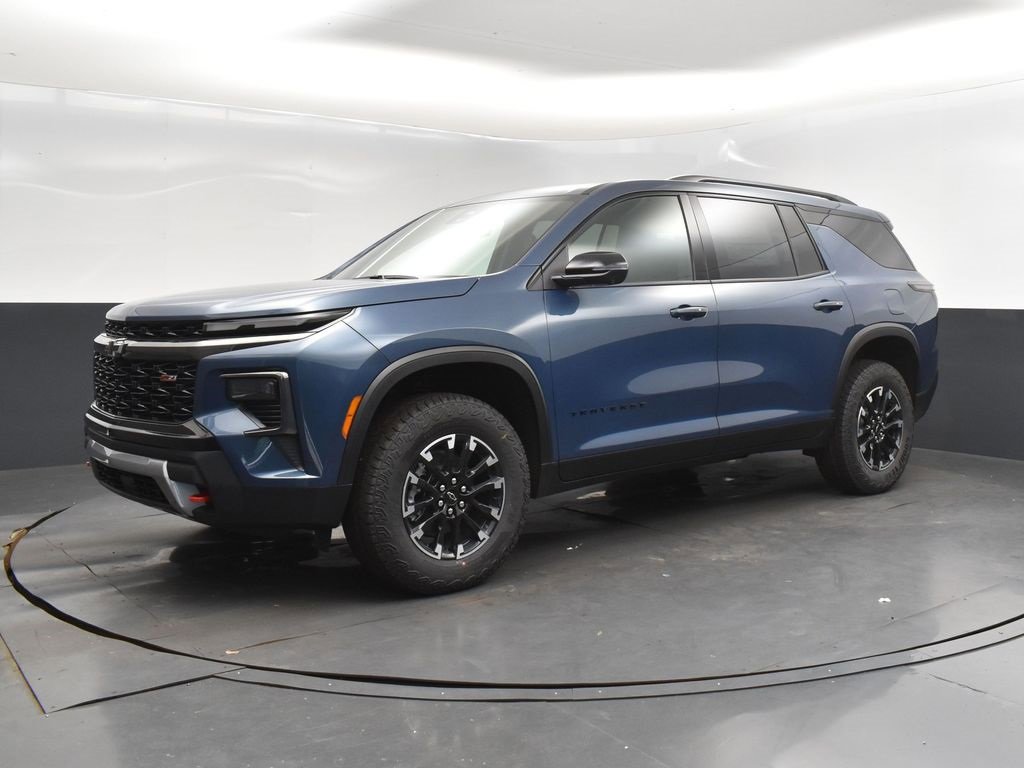2026 Chevrolet Traverse Z71 photo 3