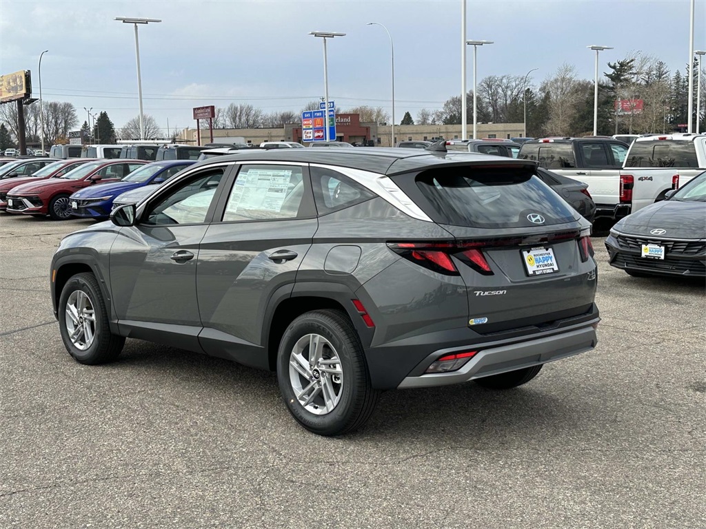 Used 2025 Hyundai Tucson SE with VIN 5NMJACDE7SH458565 for sale in Rochester, Minnesota