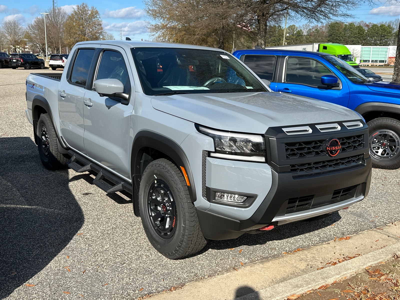 2026 Nissan Frontier PRO-X photo 2