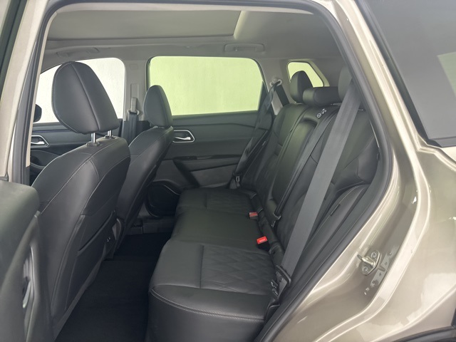 2024 Nissan Rogue Platinum photo 23