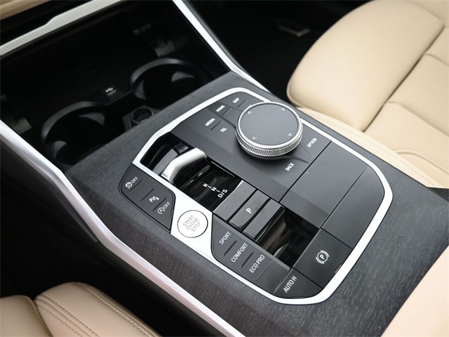 2026 Bmw 330i Sedan photo 4