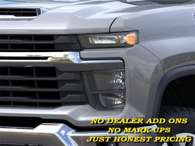 2025 Chevrolet Silverado LT photo 10