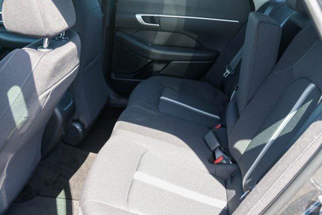 New 2025 Gray Hyundai SEL Convenience image 11