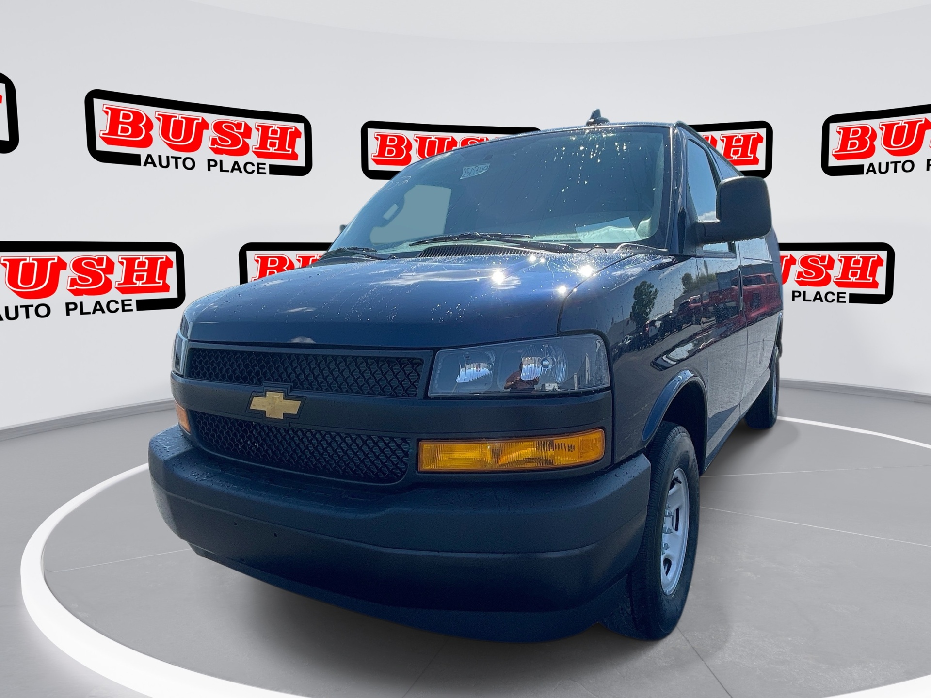 2025 Chevrolet Express Cargo 3500 photo 30