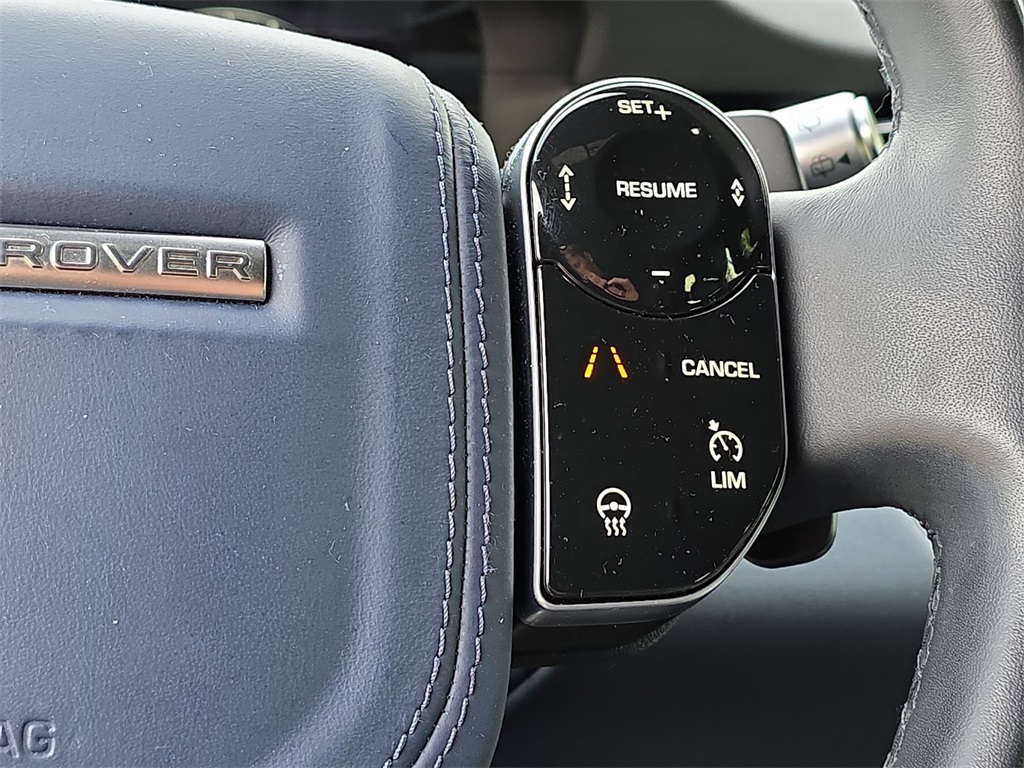 2020 Land Rover Range Rover Evoque SE photo 19