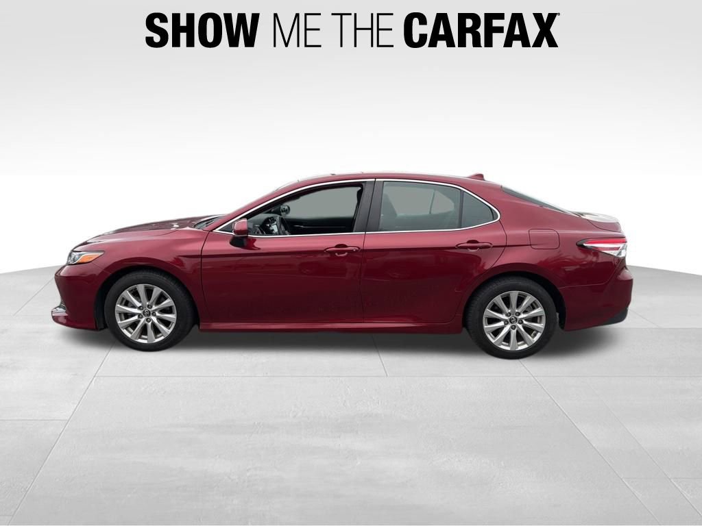2019 Toyota Camry LE photo 4