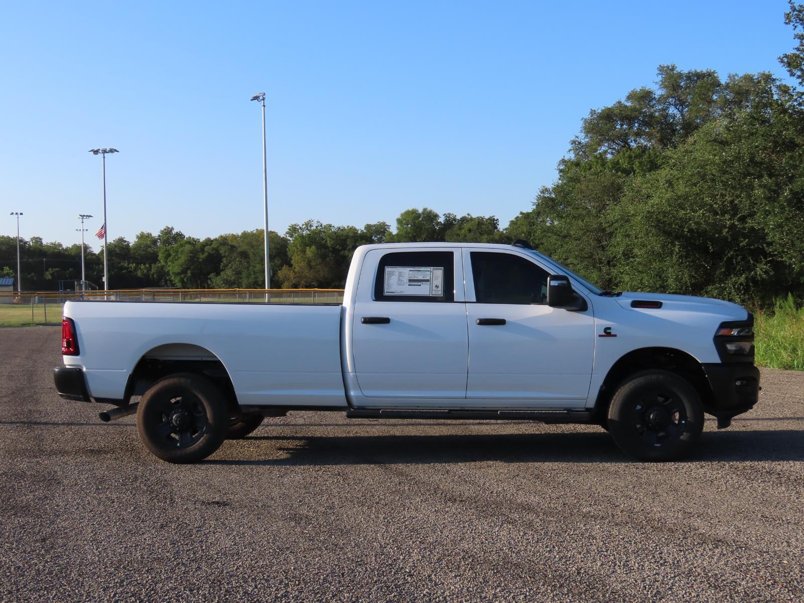 2026 Ram 2500 Tradesman photo 7
