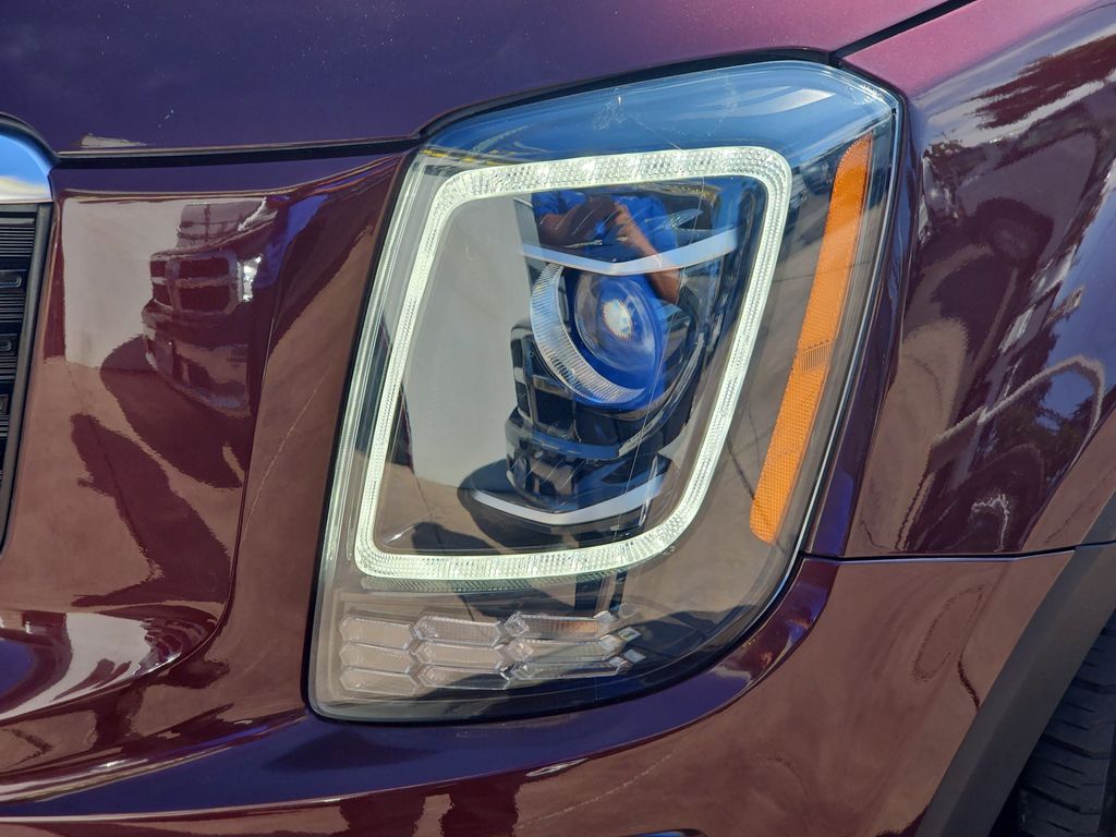 2022 Kia Telluride EX photo 32