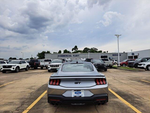 2025 Ford Mustang GT Premium photo 4
