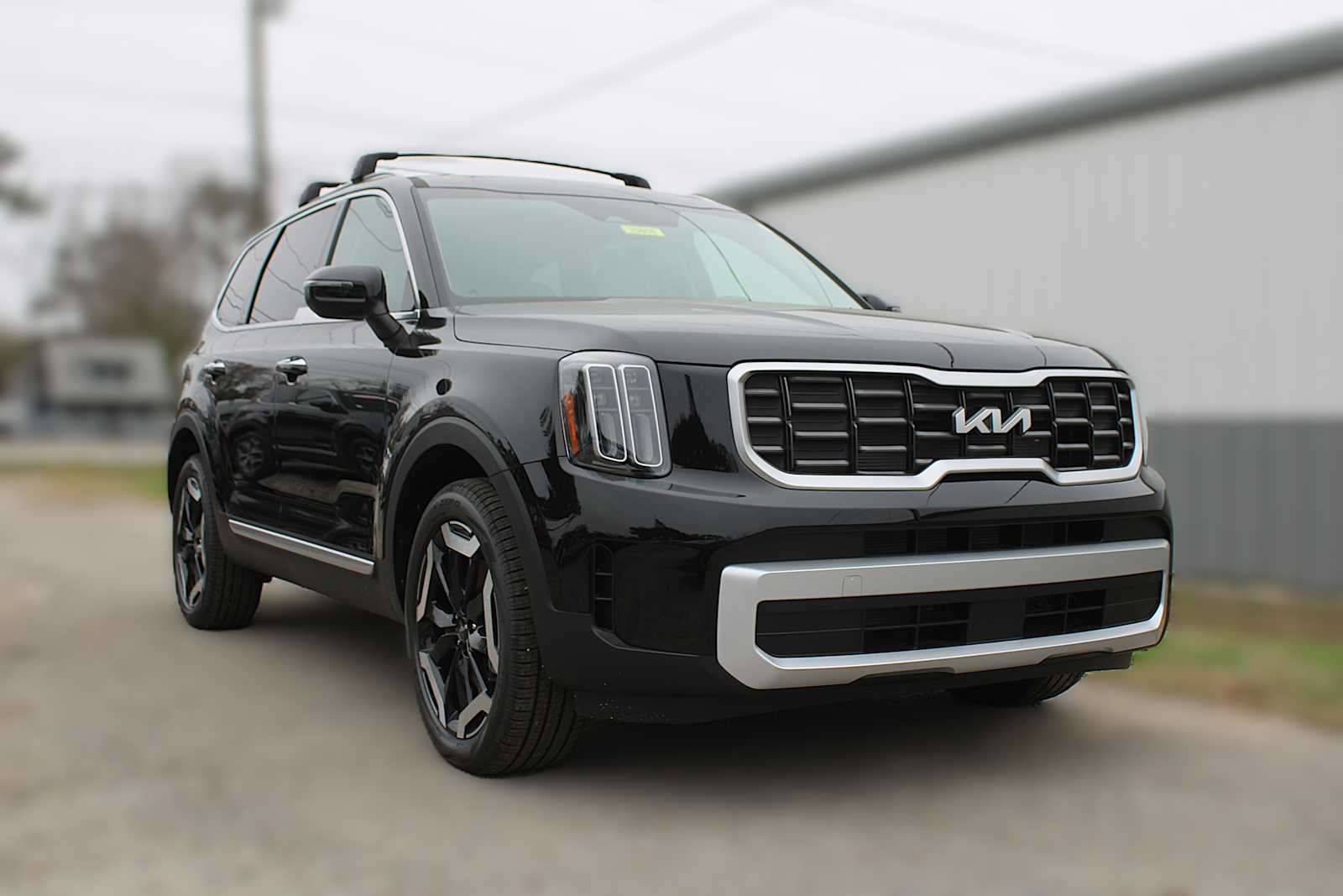 2025 Kia Telluride S photo 2