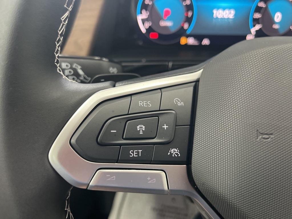 2025 Volkswagen Atlas SE Technology photo 17