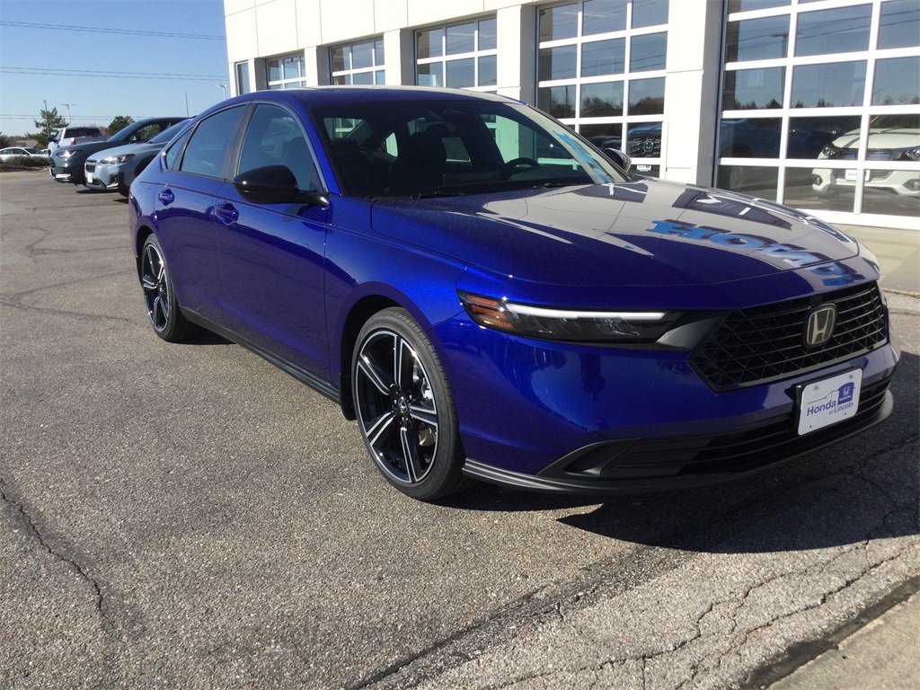 2025 Honda Accord Hybrid Sport photo 2