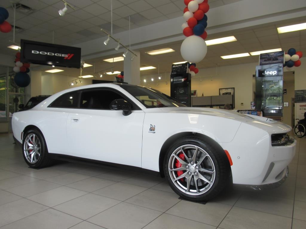 Used 2024 Dodge Charger Daytona Scat Pack with VIN 2C3CDBDK8RR206148 for sale in Gainesville, FL
